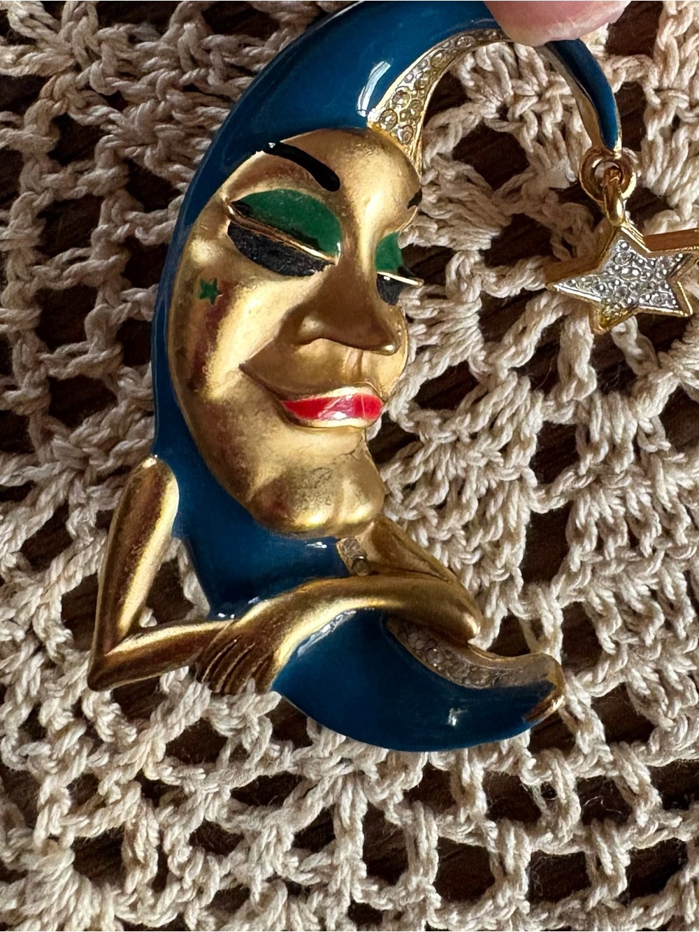 Erwin Pearl Vintage Blue Goldtone Moon Face Brooch Enamel Man in the Moon VHTF - Picture 2 of 4